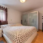 Appartement 1 Bedroom Stunning In Zadar